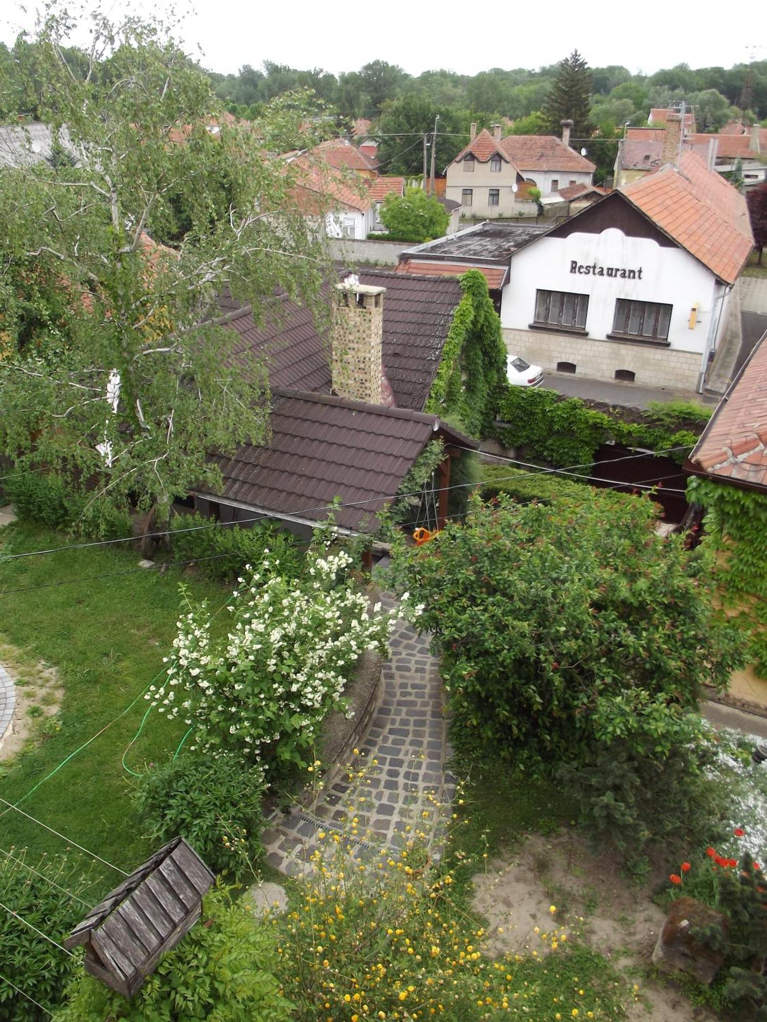 Boene Vendeghaz Es Borozo Lägenhet Tokaj Exteriör bild